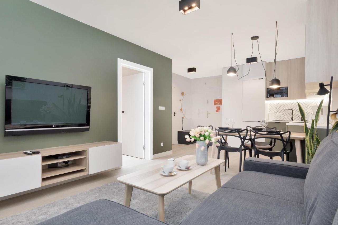 Apartament Premium Platany By Noclegi Renters Колобжег Екстер'єр фото